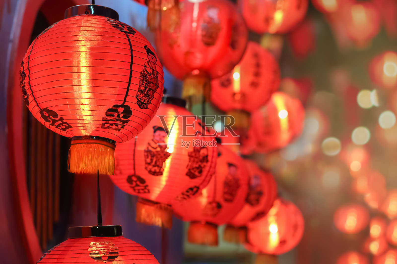 唐人街的中国新年灯笼。照片摄影图片