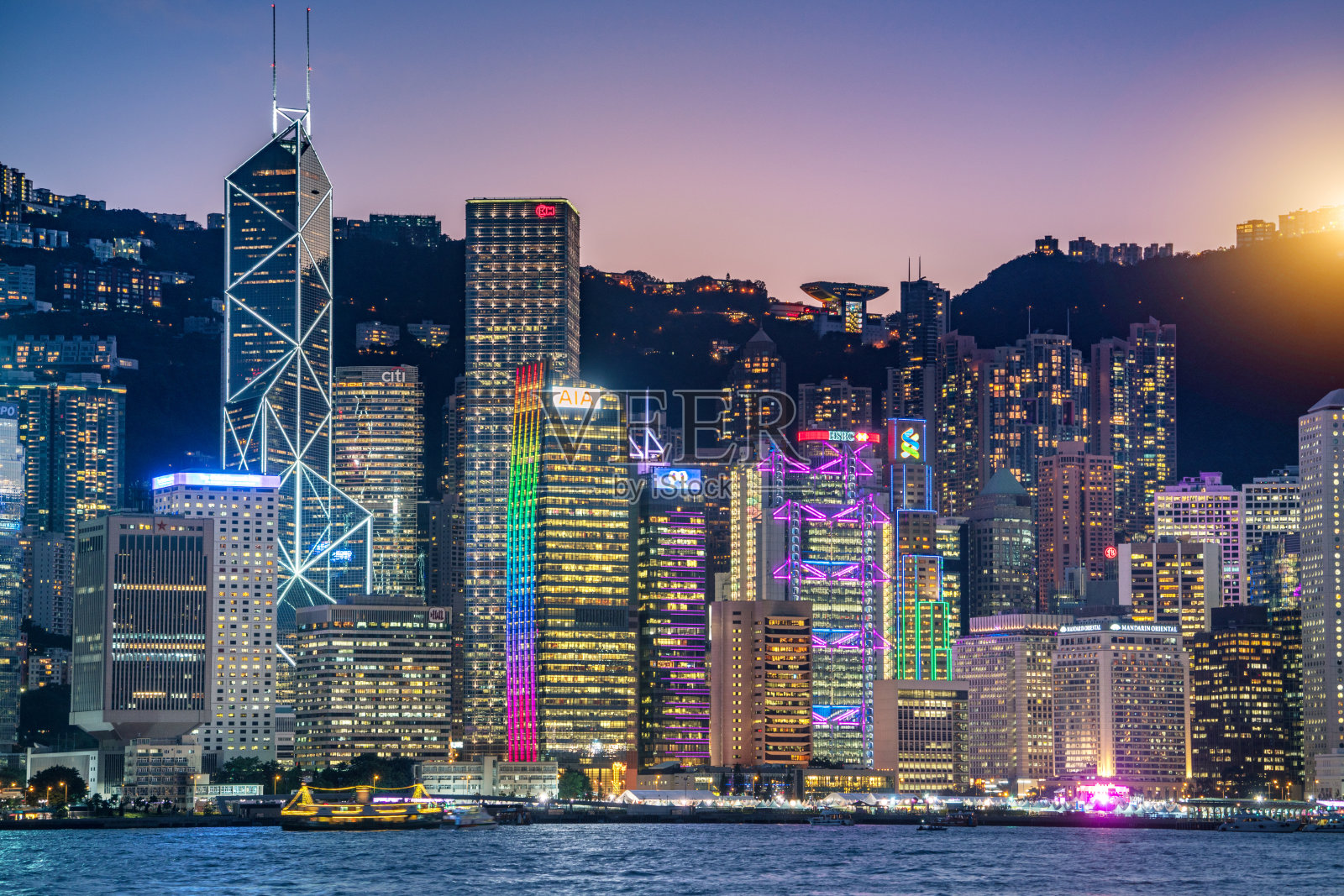 暮色中的香港城市景观照片摄影图片
