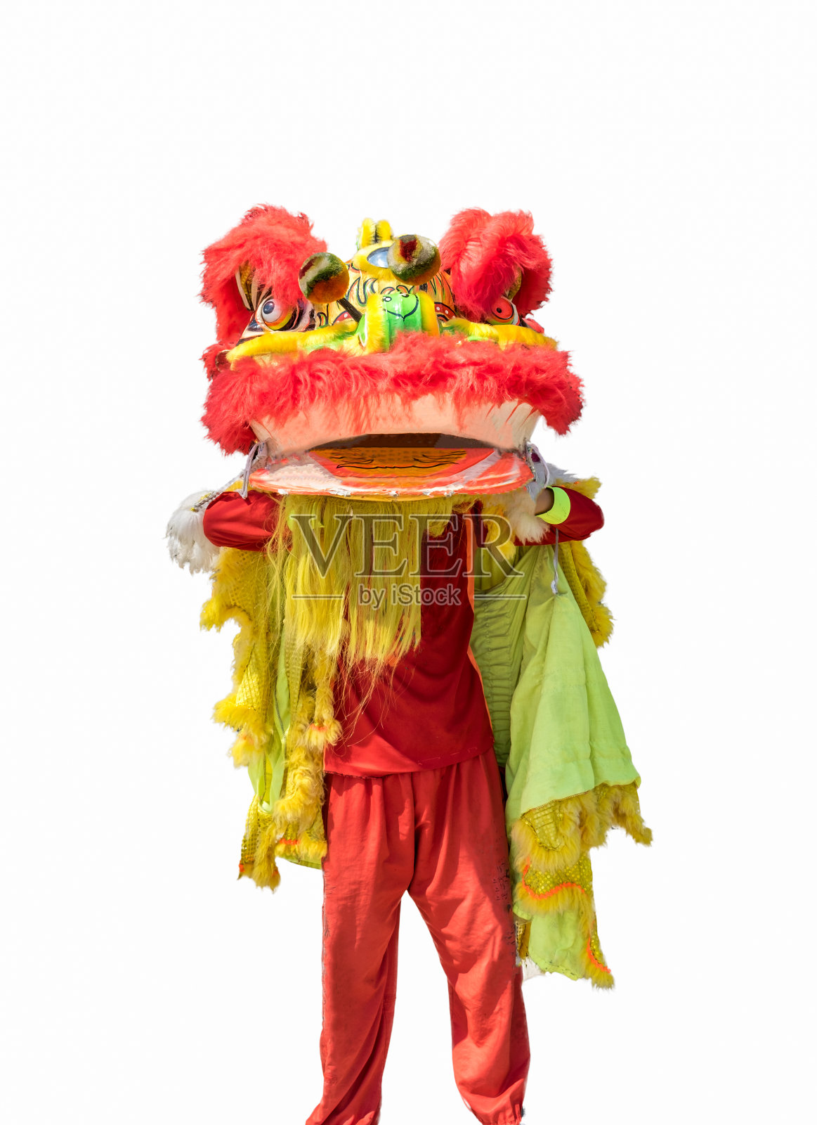中国红狮舞在农历节日照片摄影图片