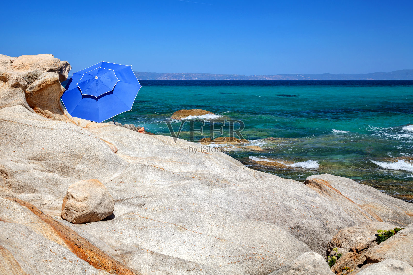 希腊，Halkidiki, Sithonia -在海滩上休息照片摄影图片