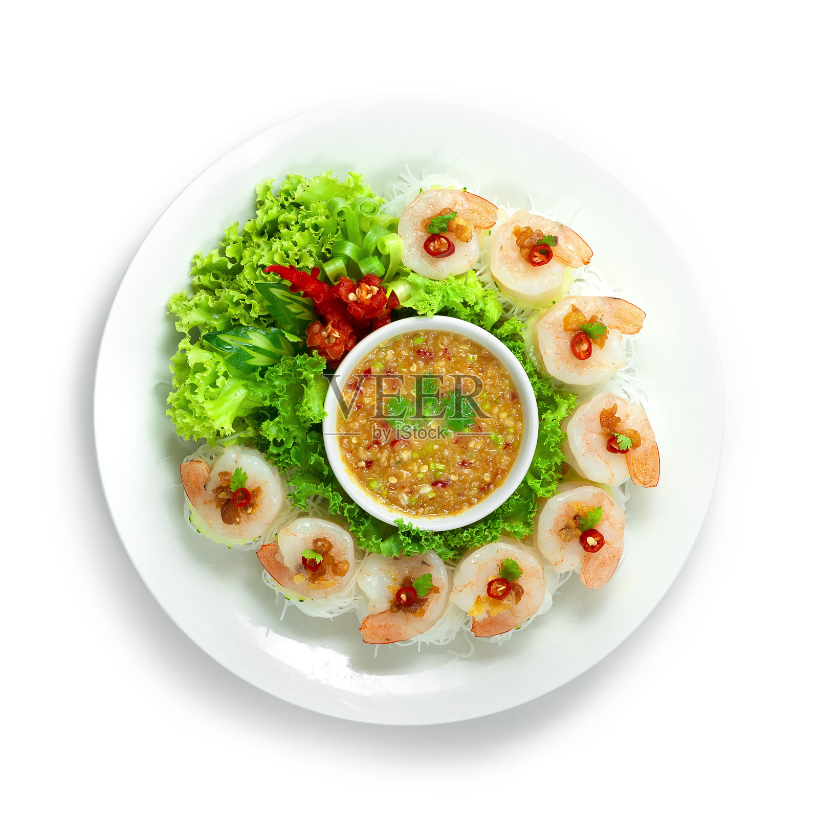 虾与薄面条花生辣椒酱和蔬菜越南风味亚洲食物照片摄影图片