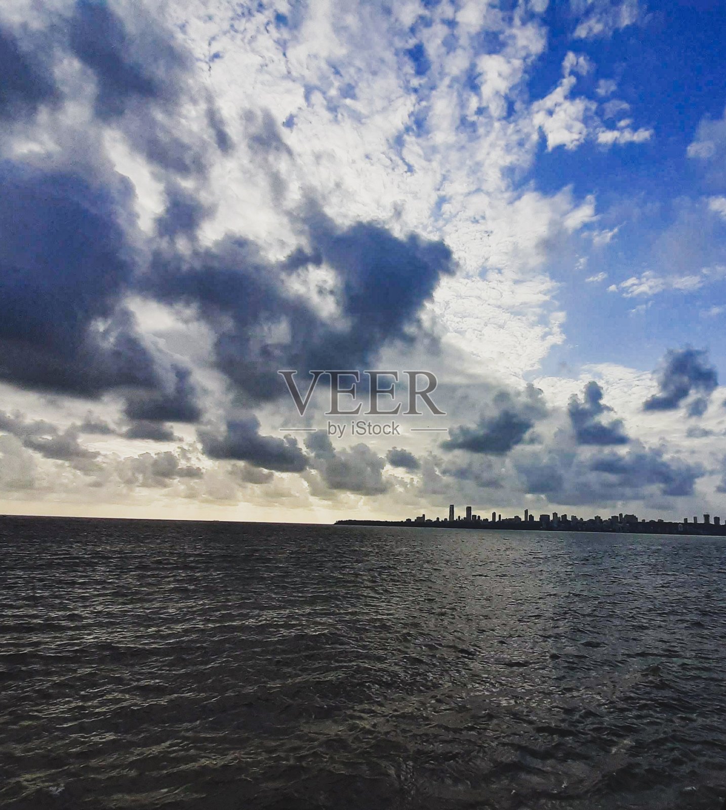 多云的孟买照片摄影图片