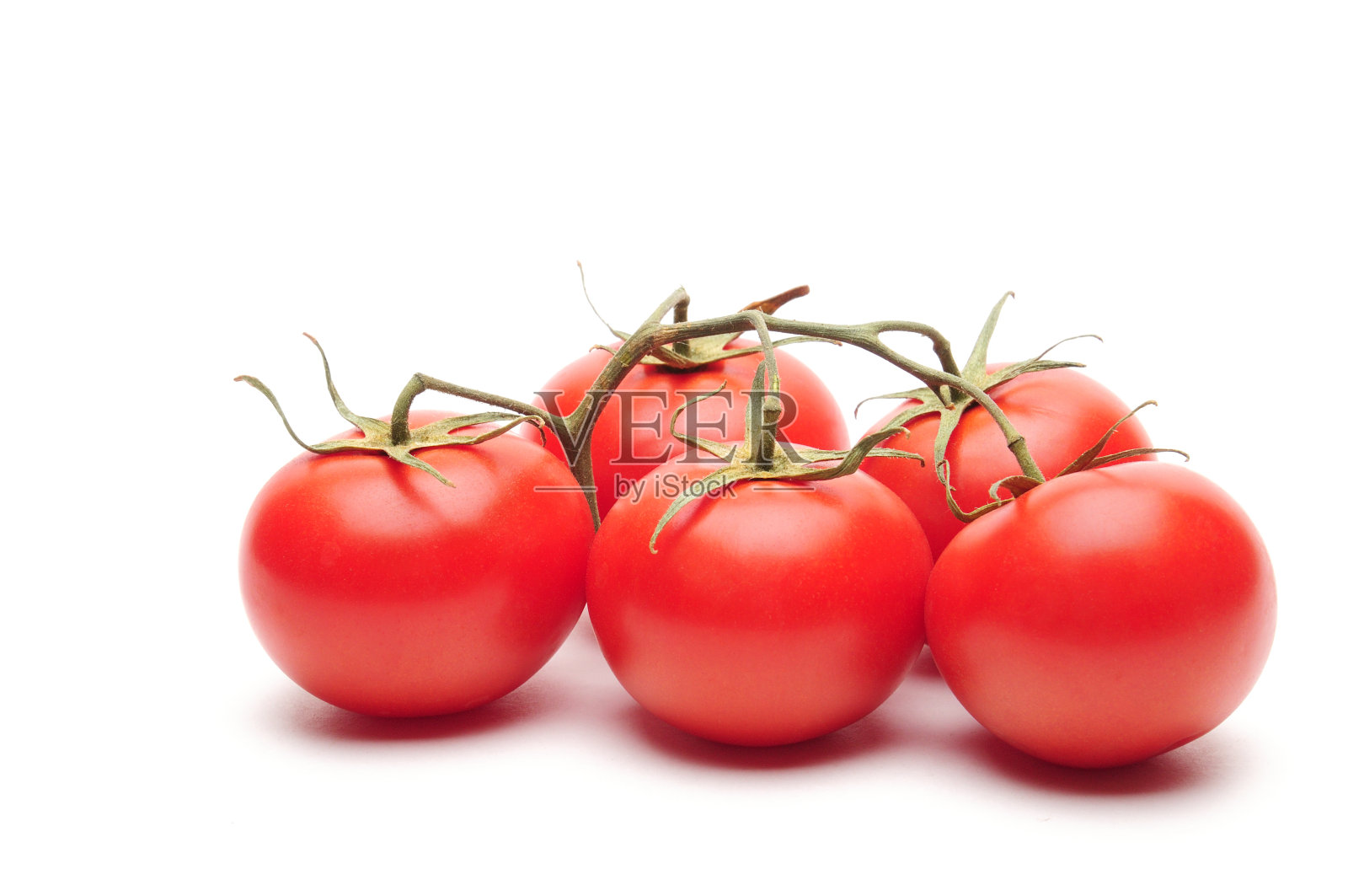 白色背景上的红色番茄照片摄影图片
