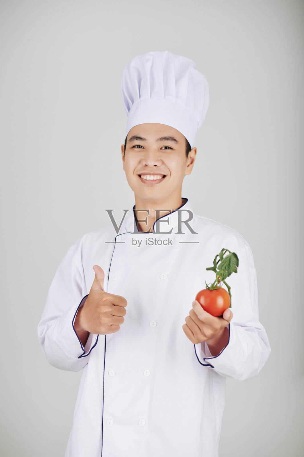 年轻的餐厅厨师照片摄影图片