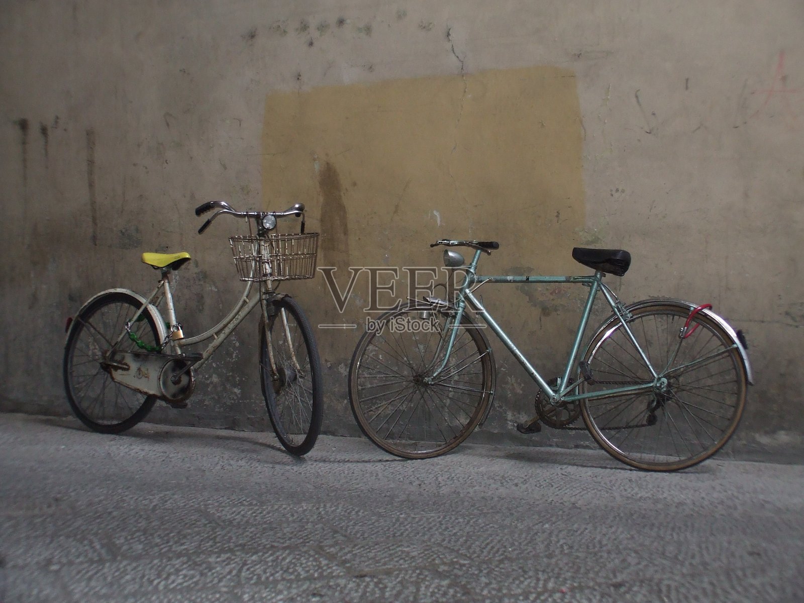 罗马的一对自行车照片摄影图片