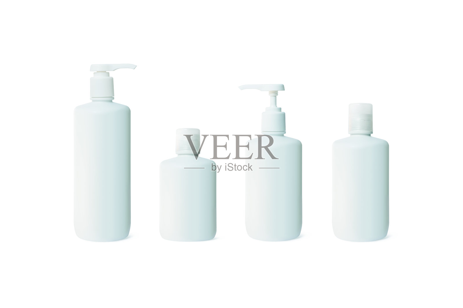一套空白模板的空和干净的白色塑料容器:瓶子与喷雾，分配器和管。化妆品包装的模型照片摄影图片