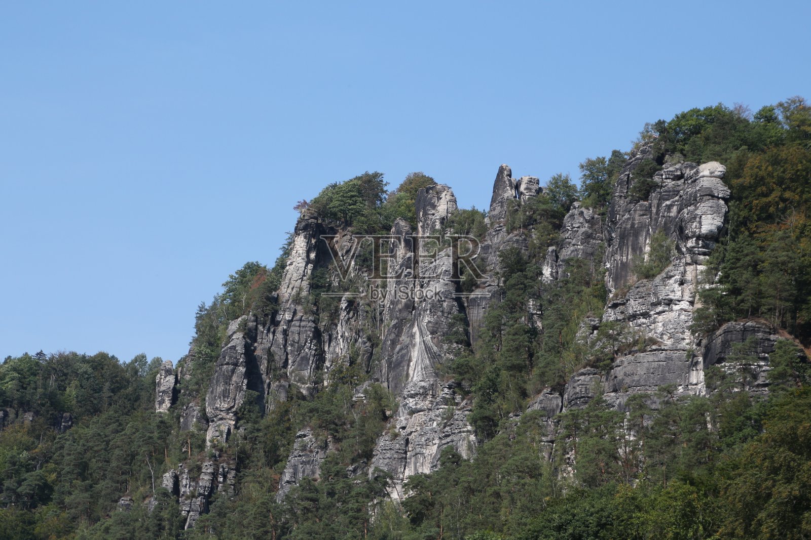 易北砂岩山脉的岩层，瑞士撒克逊，德国照片摄影图片