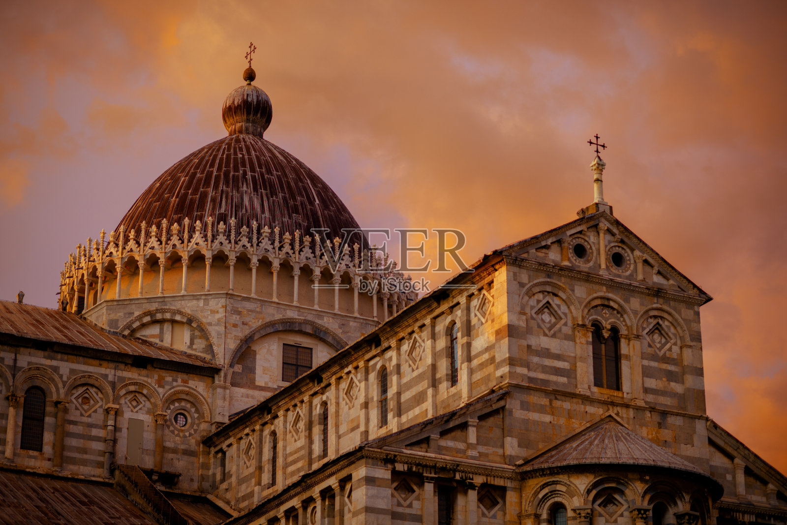 意大利比萨的大教堂照片摄影图片