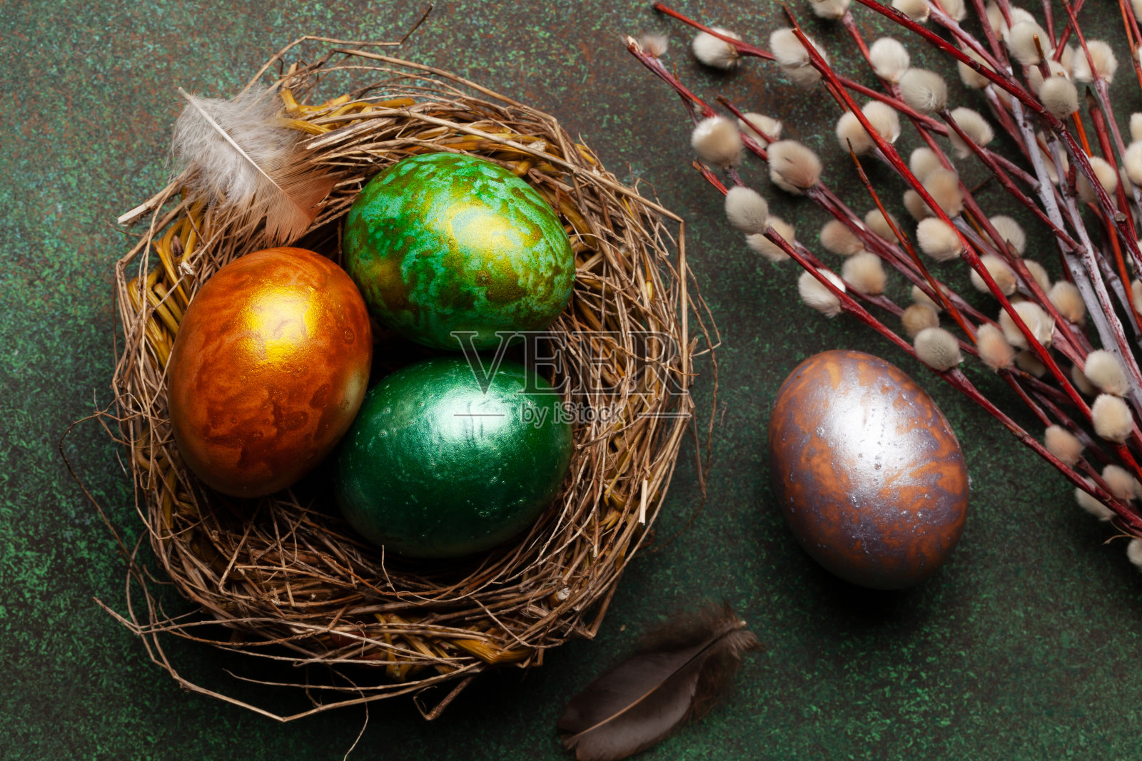 色彩斑斓的复活节彩蛋照片摄影图片