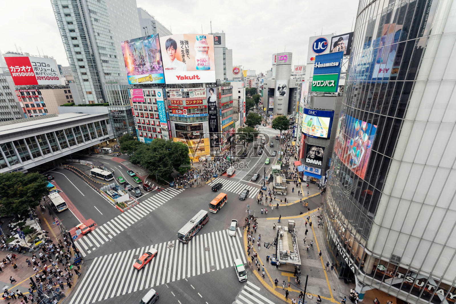 日本东京著名的涉谷步行街照片摄影图片
