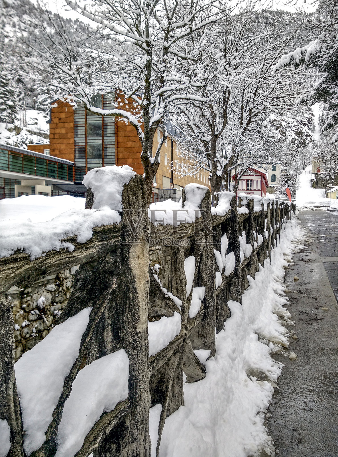冬天的雪景(西班牙)照片摄影图片