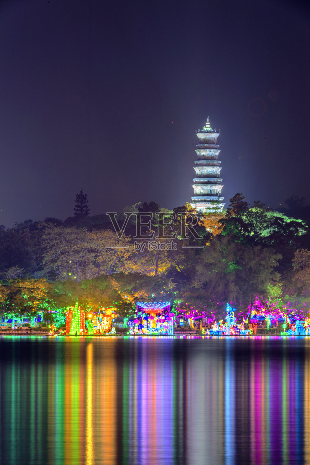 中国广东惠州西湖夜景照片摄影图片