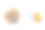 彩色大线球由四色线组成。棉线球孤立在白色背景上。素材图片