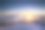 日落时分，贝加尔湖上的一切都被冰雪覆盖着，厚厚的透明的蓝色冰。夕阳下的贝加尔湖。令人惊叹的地方，联合国教科文组织世界遗产素材图片